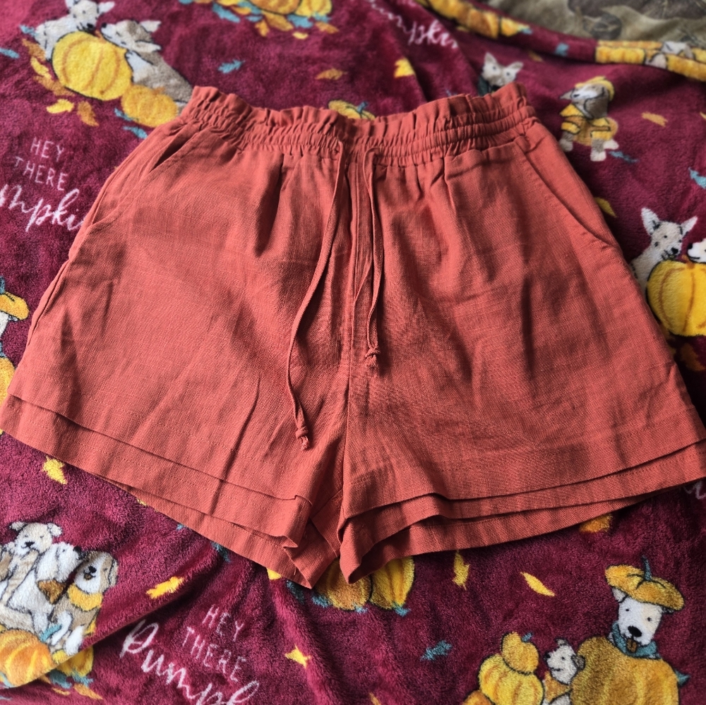 Stylish High Waist Rust Shorts for Women